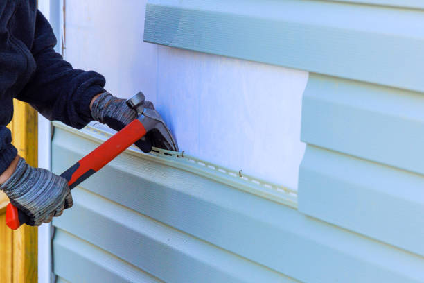 Reliable Siding Repair contractor in Martinsville, IN by Creative Siding