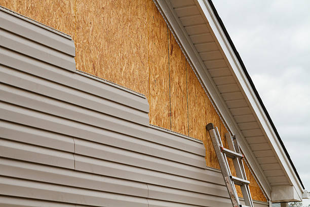 24/7 Emergency Siding Repair experts in Martinsville, IN